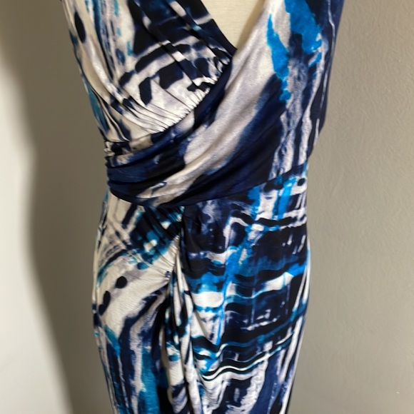 Adrianna Papell tie die blue dress perfect - Picture 8 of 9